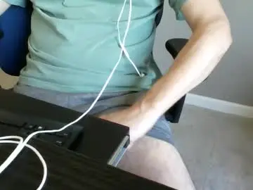 Chaturbate Free Porn Cam of milwaukeebadger24