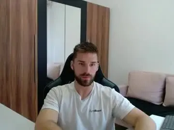 Chaturbate Best live sex cam show of darius_94