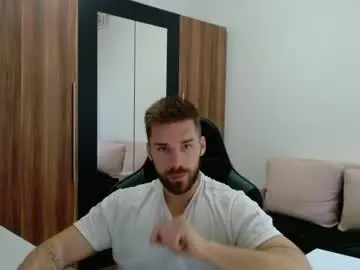 Chaturbate Best live sex cam show of darius_94