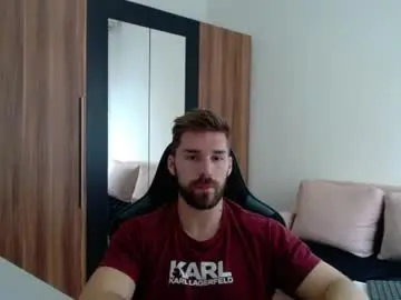 Chaturbate Free Porn Cam of darius_94