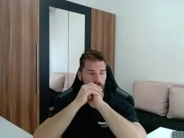 Chaturbate Live Sex Cam of darius_94