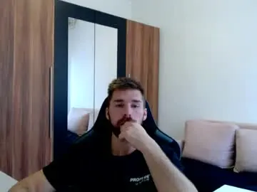 Chaturbate Live Sex of darius_94
