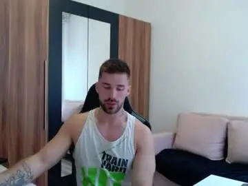 Chaturbate Sex Cam of darius_94