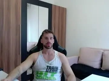 Chaturbate Sex Cam of darius_94
