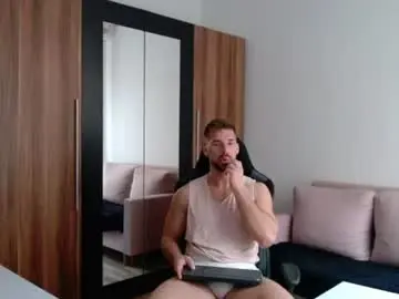 Chaturbate Best live sex cam show of darius_94