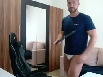 Chaturbate Live Sex Cam of darius_94
