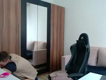 Chaturbate Live Sex Cam of darius_94