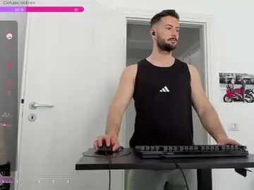Chaturbate Watch Live Sex Cams of hard_chriss