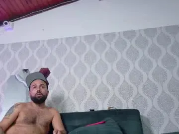 Chaturbate Private Sex Chat of michaell_twink