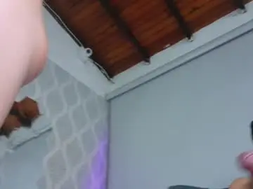 Chaturbate Live Sex Cam of michaell_twink