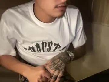 Chaturbate Live Sex Cam of ceesteve_hot