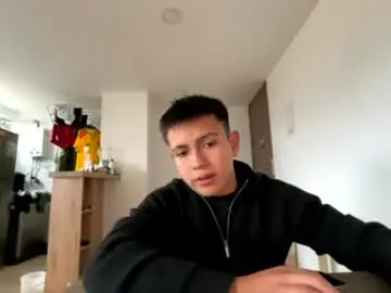 Chaturbate Best live sex cam show of santiagomg_