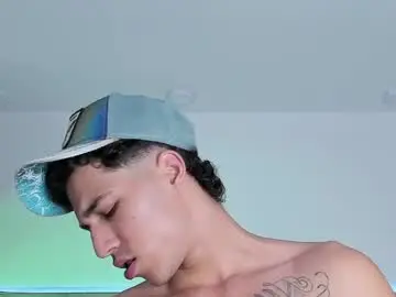 Chaturbate Free Porn Cam of orionblaze69_