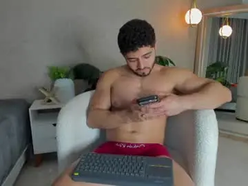 Chaturbate Sex Chat of thiago_moretti