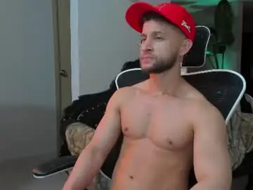 Chaturbate Live Porn of paul_reyborg