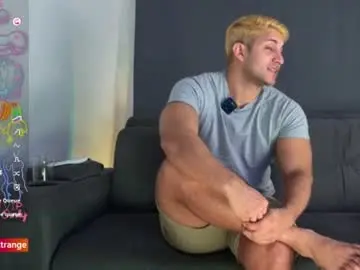 Chaturbate Free Porn Cam of apolo_strange