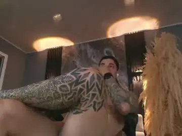 Chaturbate Best live sex cam show of camiloalvarezzz3