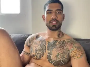 Chaturbate Sex Cam of myke_esthetic