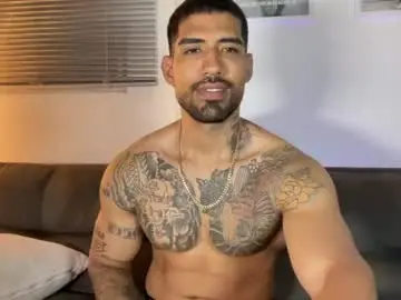 Chaturbate Free Porn Cam of myke_esthetic