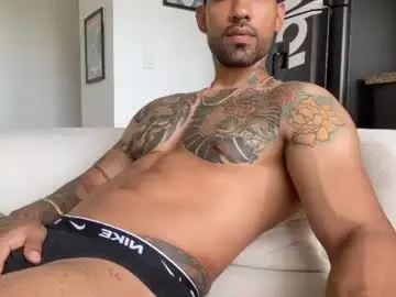 Chaturbate Free Porn Cam of myke_esthetic