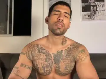 Chaturbate Free Porn Cam of myke_esthetic