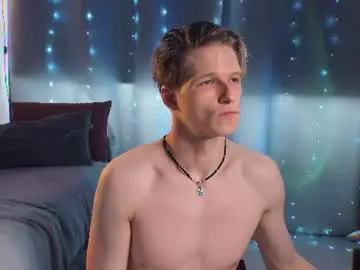 Chaturbate Live Sex Cam of jack_frozt