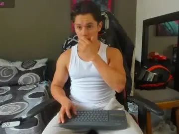 Chaturbate Free Live Porn of julian_wallace1