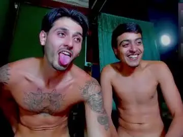 Chaturbate Live Porn of alejo_323__