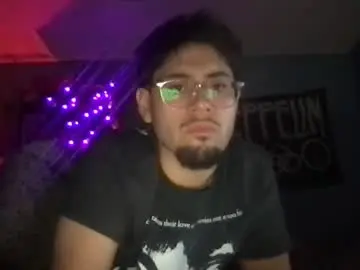 Chaturbate Live Sex Cam of richpecker777