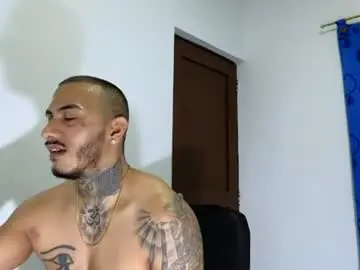 Chaturbate Adult Webcam of andy_love97