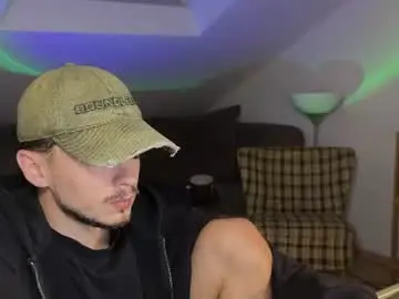 Chaturbate Free Porn Cam of daimon_hall