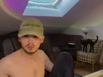 Chaturbate Free Live Porn of daimon_hall