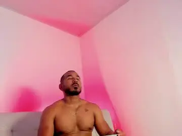Chaturbate Best live sex cam show of leocarter_