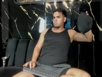 Chaturbate Nude Webcam of mr_maximo