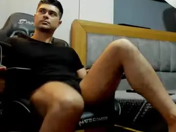 Chaturbate Best live sex cam show of adam_clarke