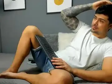 Chaturbate Adult Video Chat of adam_clarke