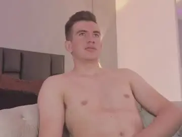 Chaturbate Live Sex Cam of mikaelslow