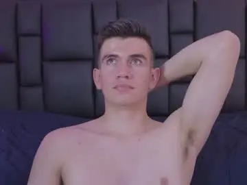 Chaturbate Best live sex cam show of mikaelslow