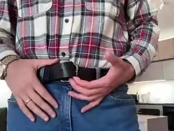 Chaturbate Live Sex Cam of cute_skywalker