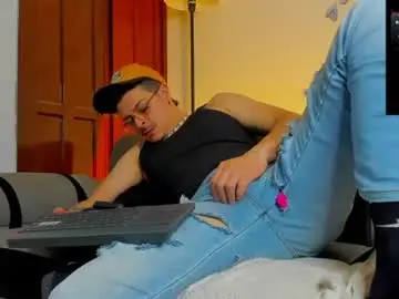Chaturbate Adult Video Chat of leo_hunt
