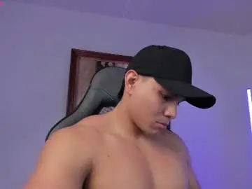 Chaturbate Watch Live Sex Cams of roy__constance