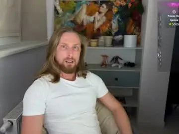 Chaturbate Live Sex Cam of sky_guy25