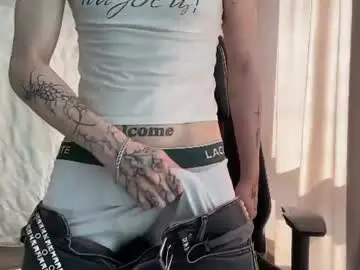 Chaturbate Live Porn of drinklinov
