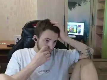 Chaturbate Live Sex of golden_boyyy21