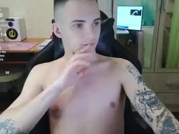 Chaturbate Nude Webcam of golden_boyyy21