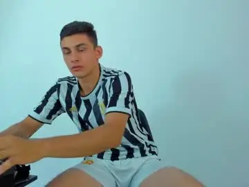 Chaturbate Adult Webcam of max_wild01