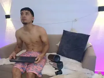 Chaturbate Free Porn Cam of noah_smith05