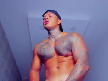 Chaturbate Best live sex cam show of aquiles_elpapi