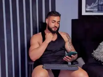 Chaturbate Live Porn of isaac_connor1