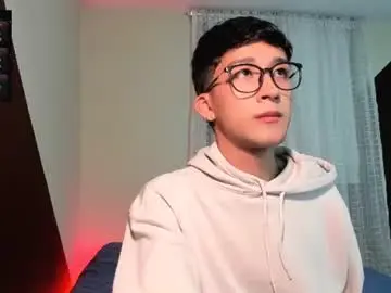Chaturbate Watch Live Sex Cams of guy_veryhot1